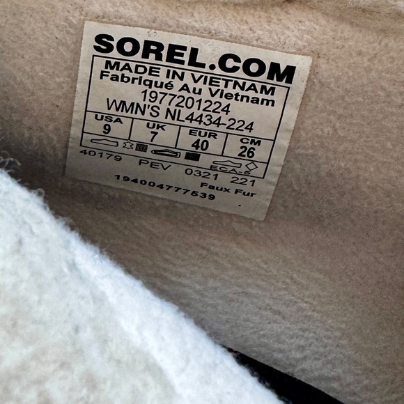 Sorel Women’s winter boot - Picture 4 of 4